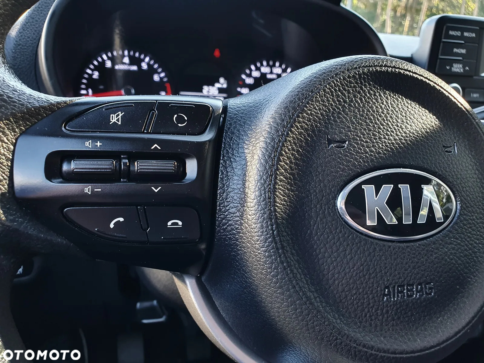 Kia Picanto 1.2 M - 23