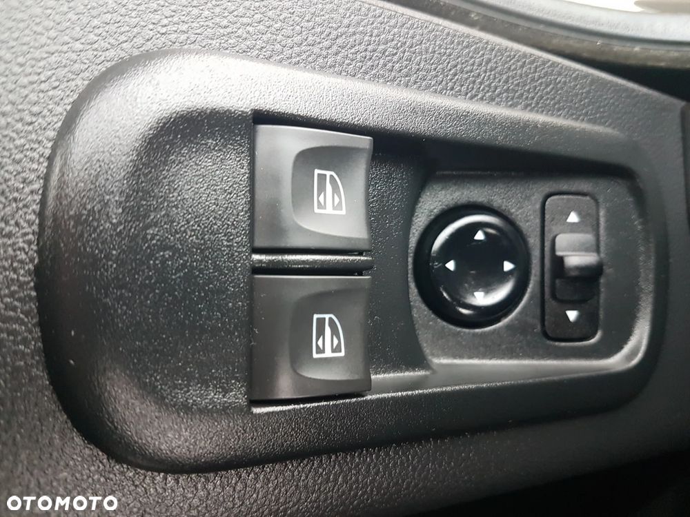 Renault MASTER 8EP CHŁODNIA 4,21x2,11x2,00 IZOTERMA AGREGAT CARRIER XARIOS 350 ZASILANIE Z SILNIKA + ELEKTRYCZNE STACJONARNE KLIMA - 9