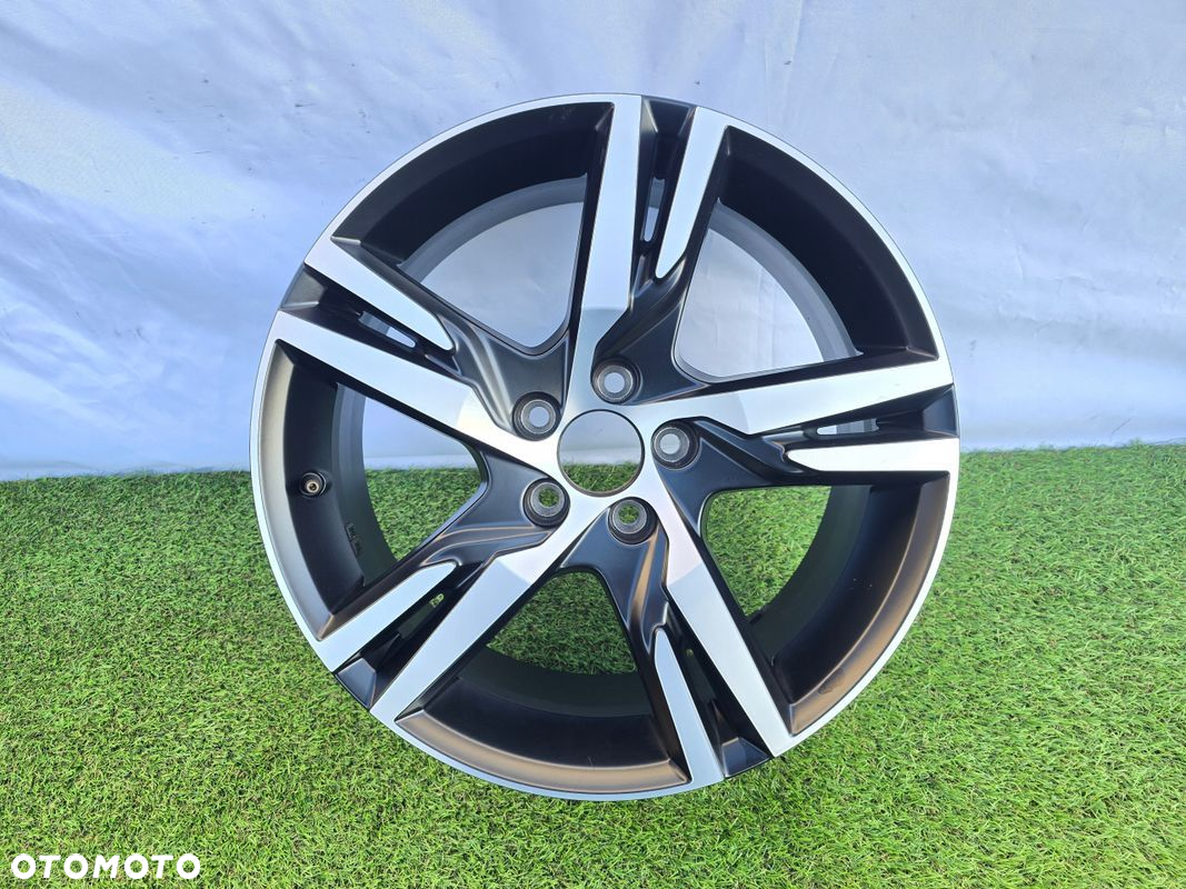 FELGA VOLVO C40 XC40 XC60 7,5x18 ET50,5 31445812 - 3