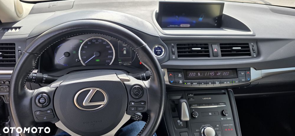 Lexus CT 200h Executive Line - 6