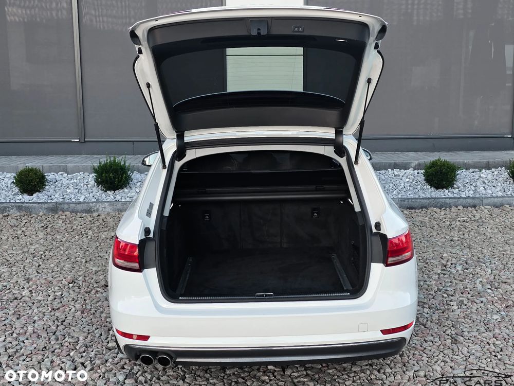 Audi A4 Avant 2.0 TDI quattro sport - 22