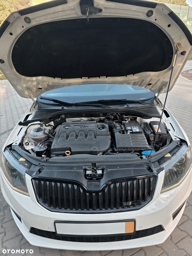 Skoda Octavia 2.0 TDI RS Challenge DSG - 24
