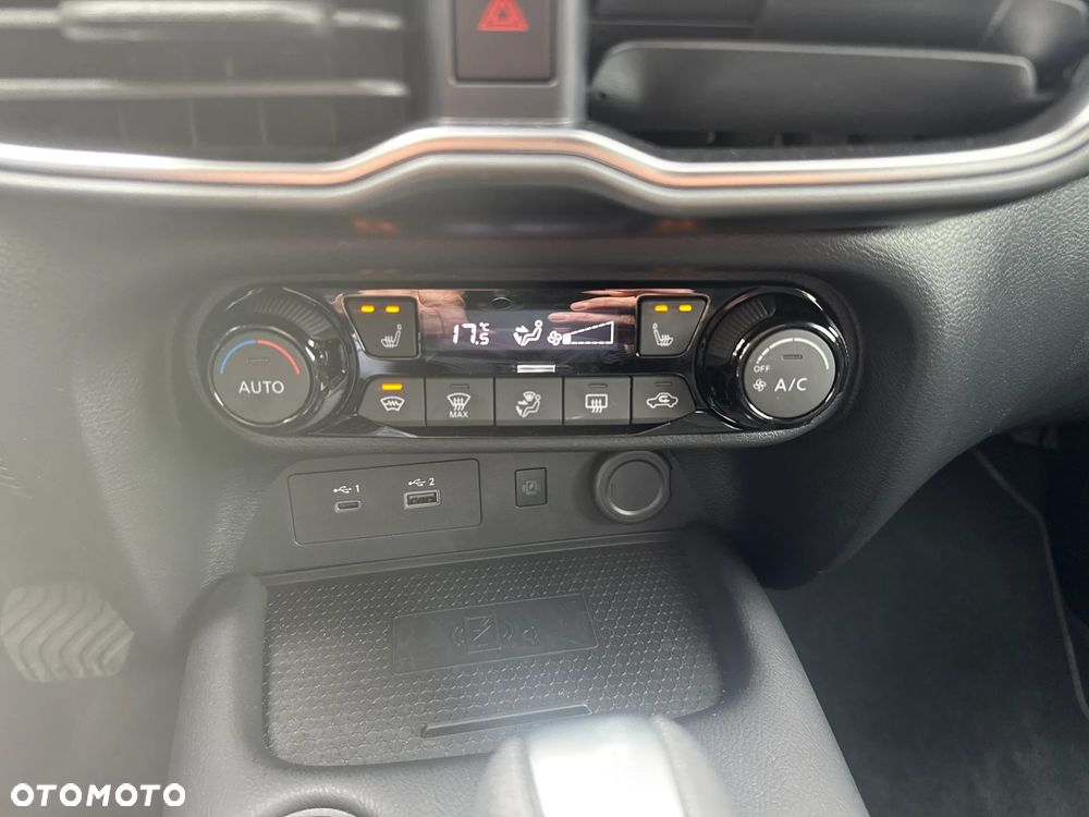 Nissan Juke 1.0 DIG-T N-Connecta DCT - 23