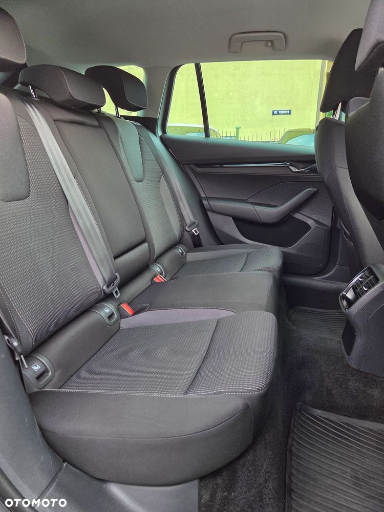 Skoda Octavia 2.0 TDI Ambition - 17