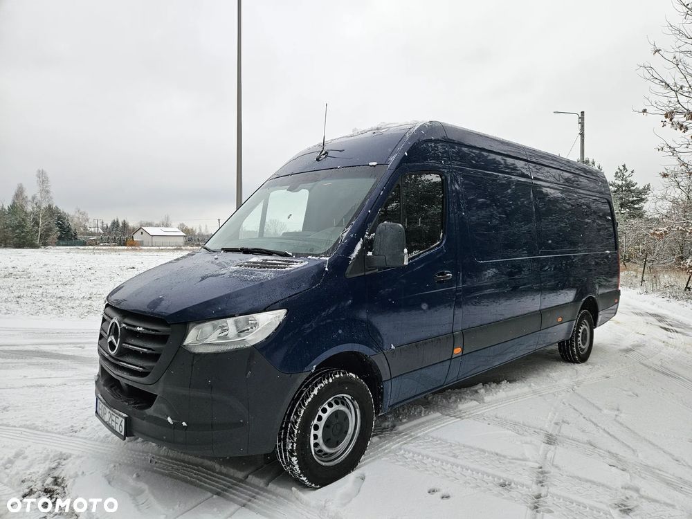 Mercedes-Benz Sprinter - 12