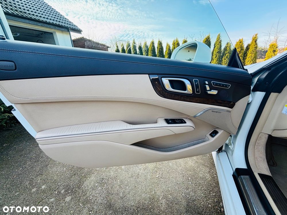 Mercedes-Benz SL 500 7G-TRONIC - 16