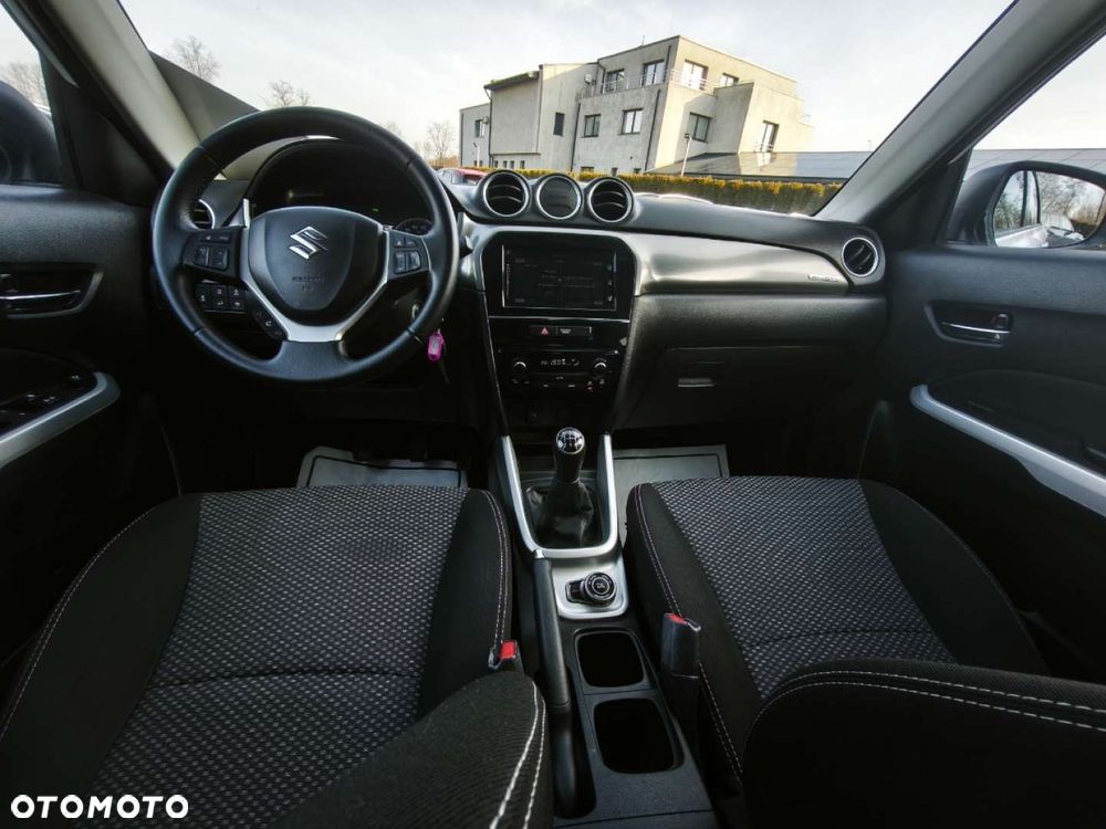 Suzuki Vitara - 8
