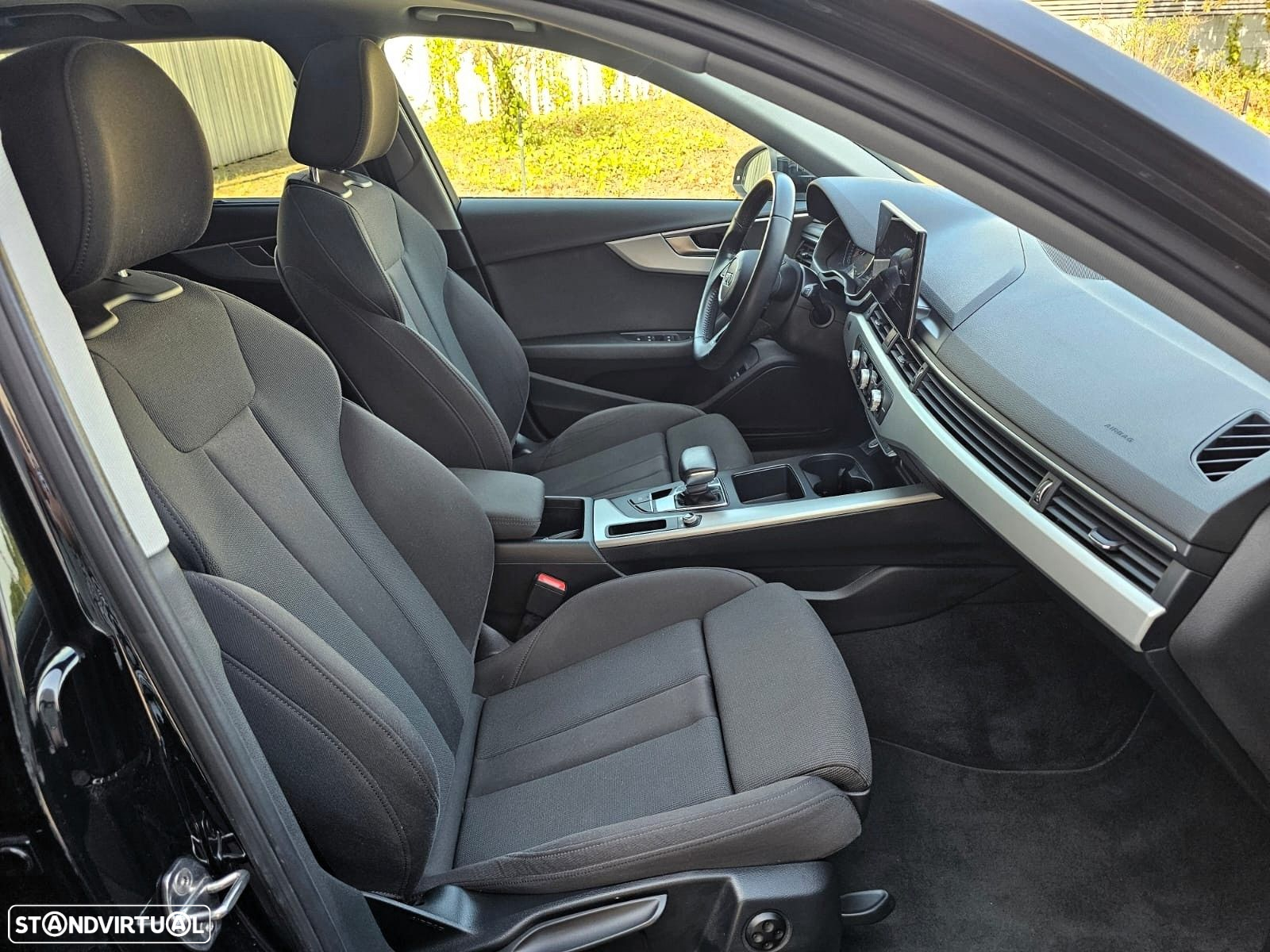 Audi A4 Avant 30 TDI S tronic - 16