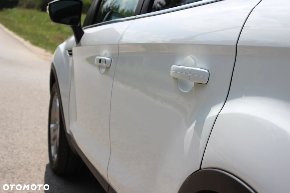 Ford Kuga 2.0 TDCi 4x4 Titanium - 17