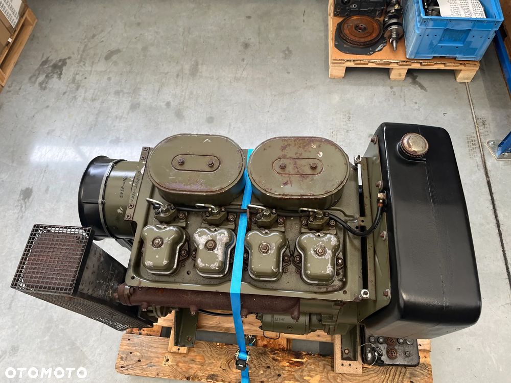 SILNIK HATZ 4M40L 12500netto - 10