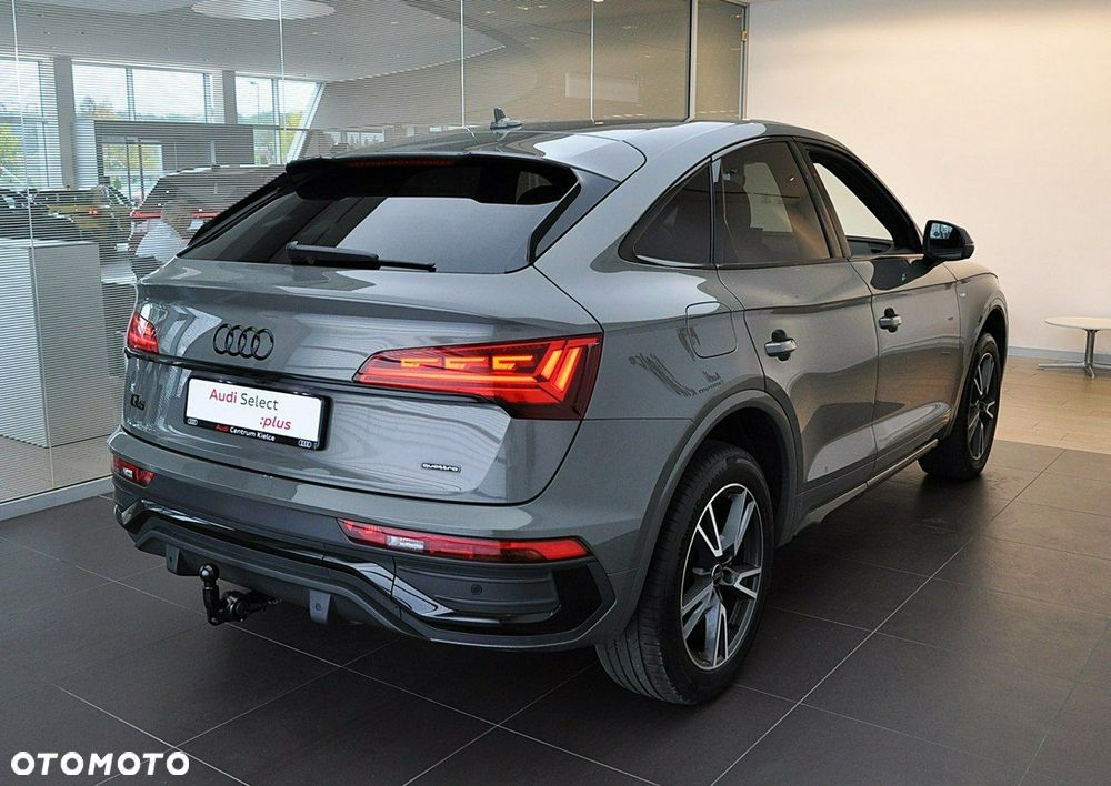 Audi Q5 Sportback - 4