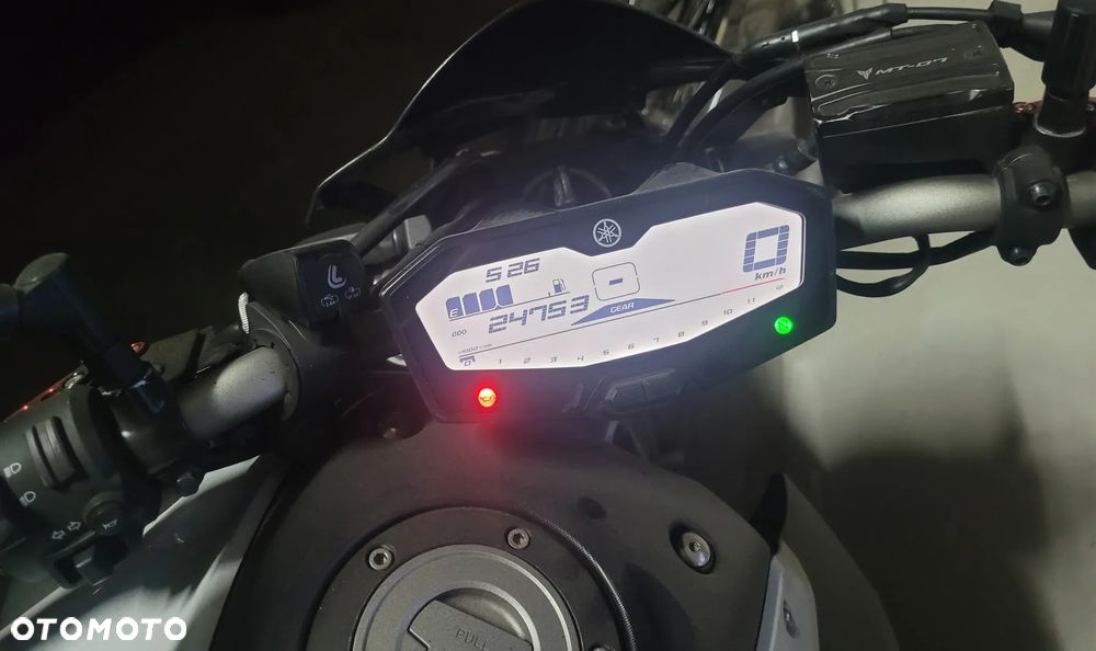Yamaha MT - 6