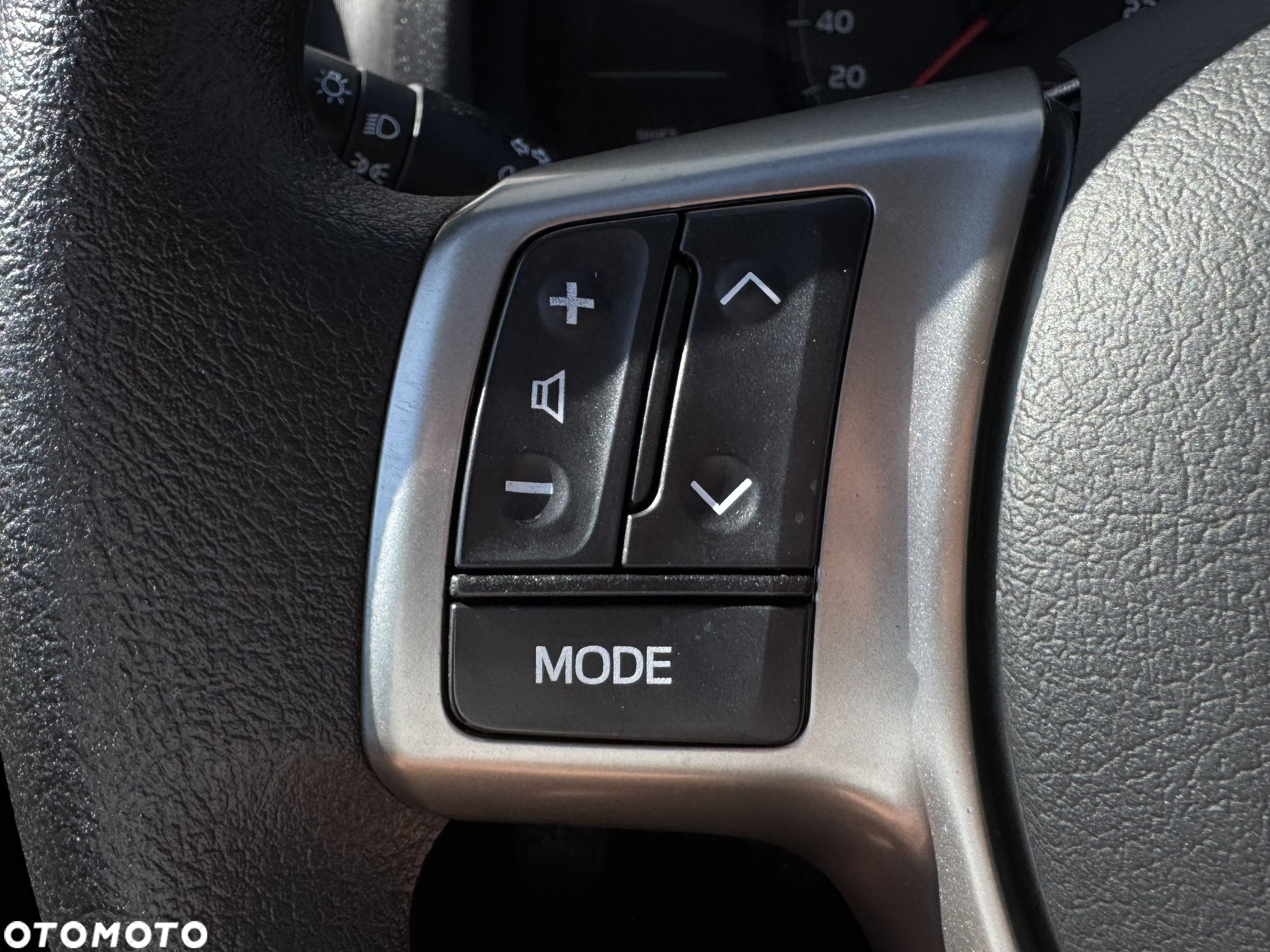Toyota Yaris 1.0 VVT-i Cool - 11