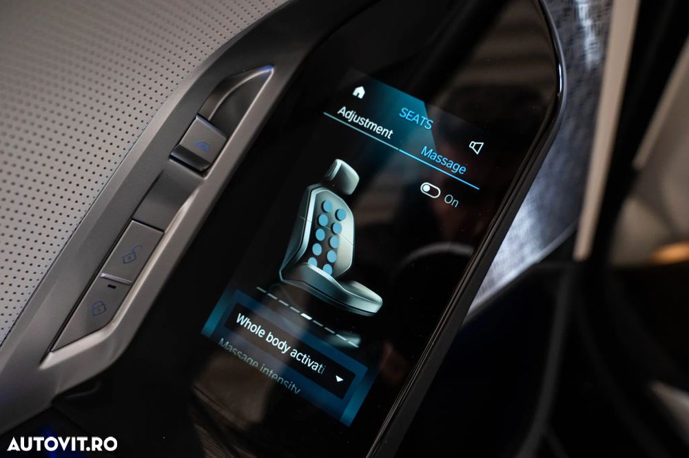 BMW M7 M760e xDrive - 31