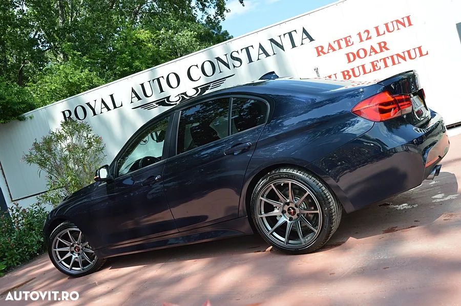 BMW Seria 3 320i xDrive Aut. Edition M Sport Shadow - 29
