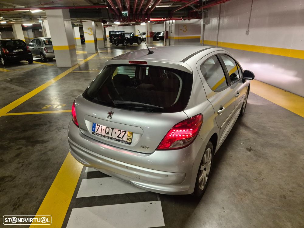Peugeot 207 1.4 HDi Sport - 9