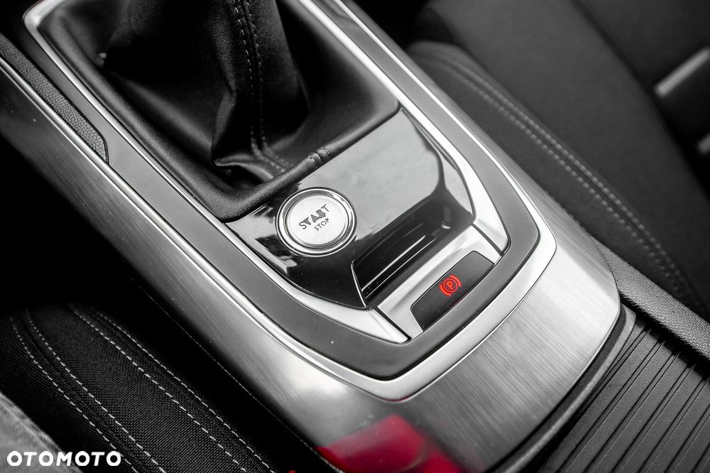 Peugeot 308 155 THP Premium - 18