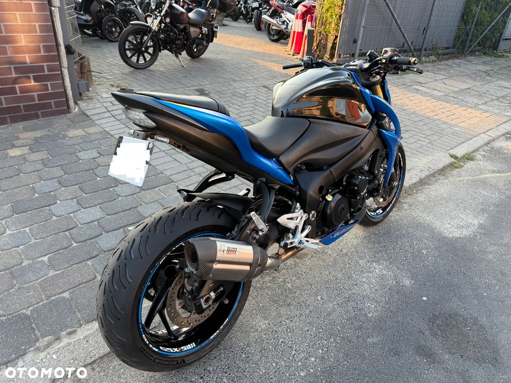 Suzuki GSX 1000 - 8