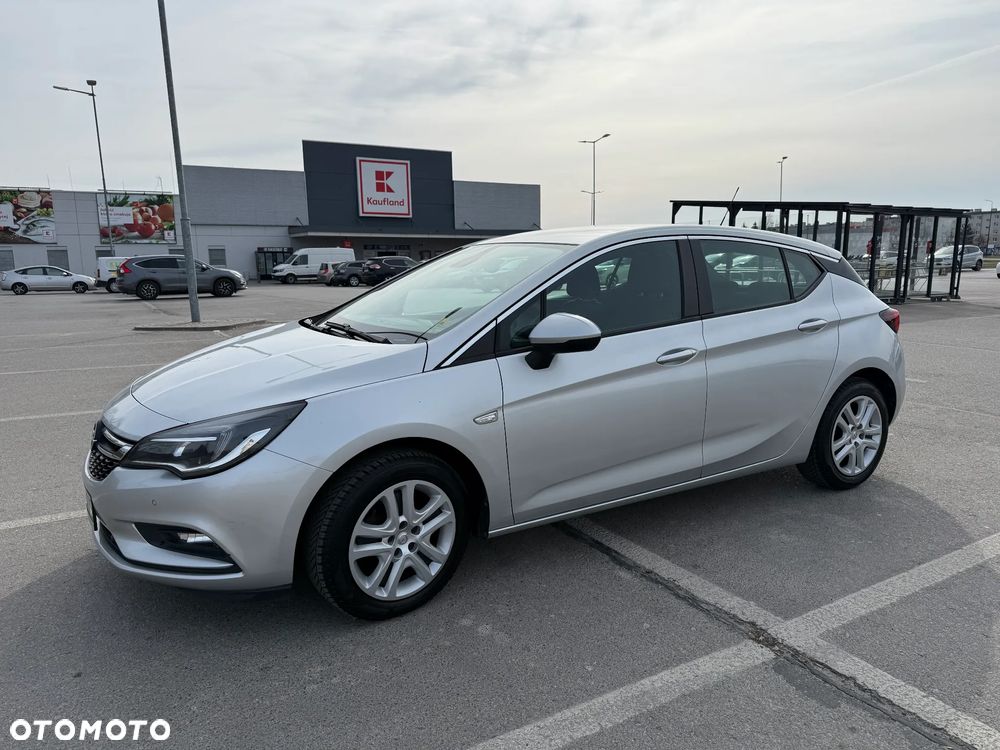 Opel Astra 1.4 T Enjoy S&S - 18
