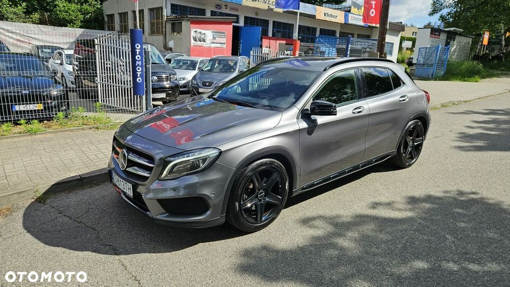 Mercedes-Benz GLA 250 4-Matic AMG Line - 3