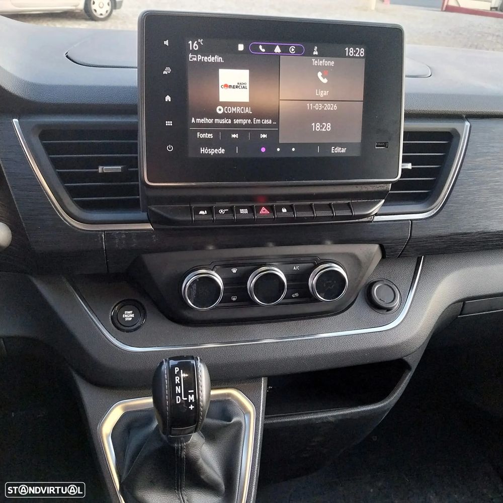 Renault Trafic 2.0 dCi L2H1 1.2T EDC - 11