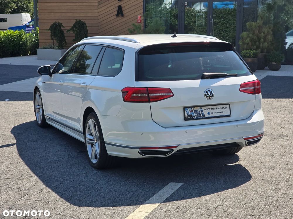 Volkswagen Passat 2.0 TDI SCR 4Mot DSG Highline - 9