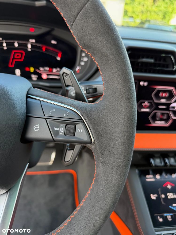 Lamborghini Urus - 18