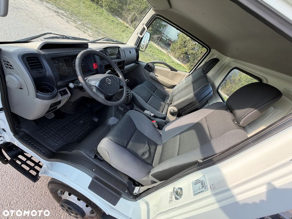 Nissan NT400 * CABSTAR * 2.5 / 125KM * Rama do zabudowy * Rozstaw osi: 3.7m * - 29