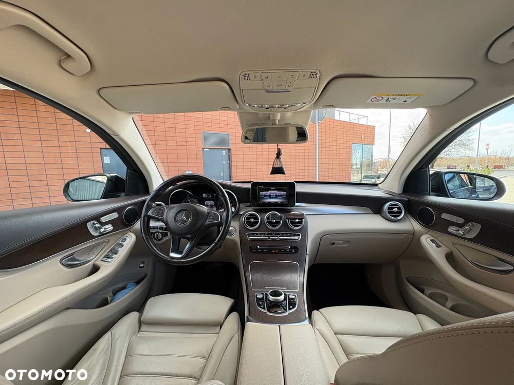 Mercedes-Benz GLC - 18