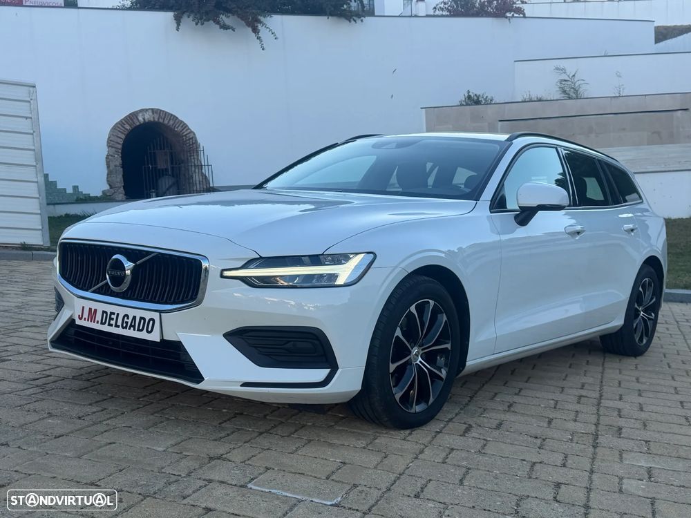 Volvo V60 2.0 B4 Momentum Geartronic - 3