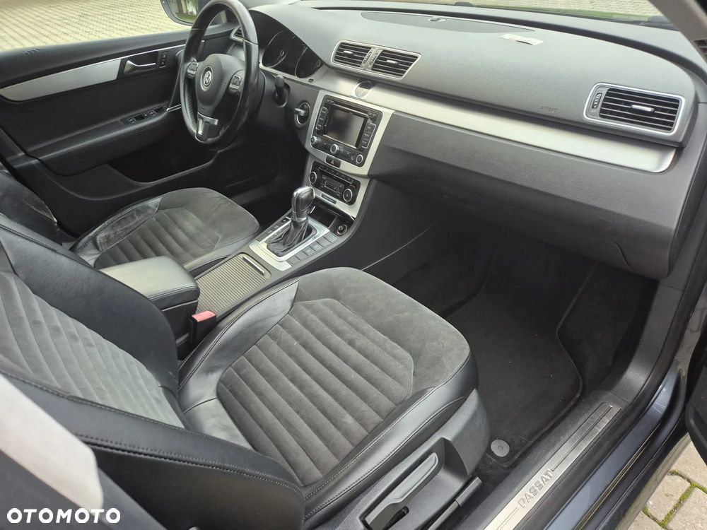 Volkswagen Passat 2.0 TDI DSG BlueMotion Technology Highline - 15