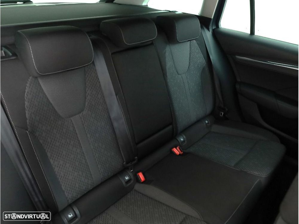 Skoda Octavia Break - 15