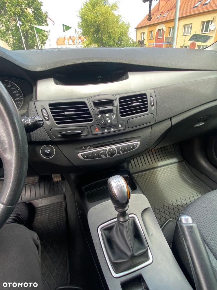 Renault Laguna 2.0 Authentique - 8