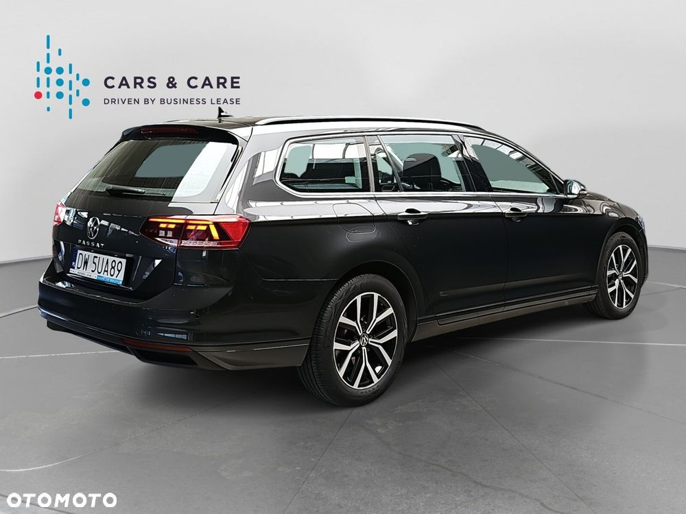 Volkswagen Passat - 10