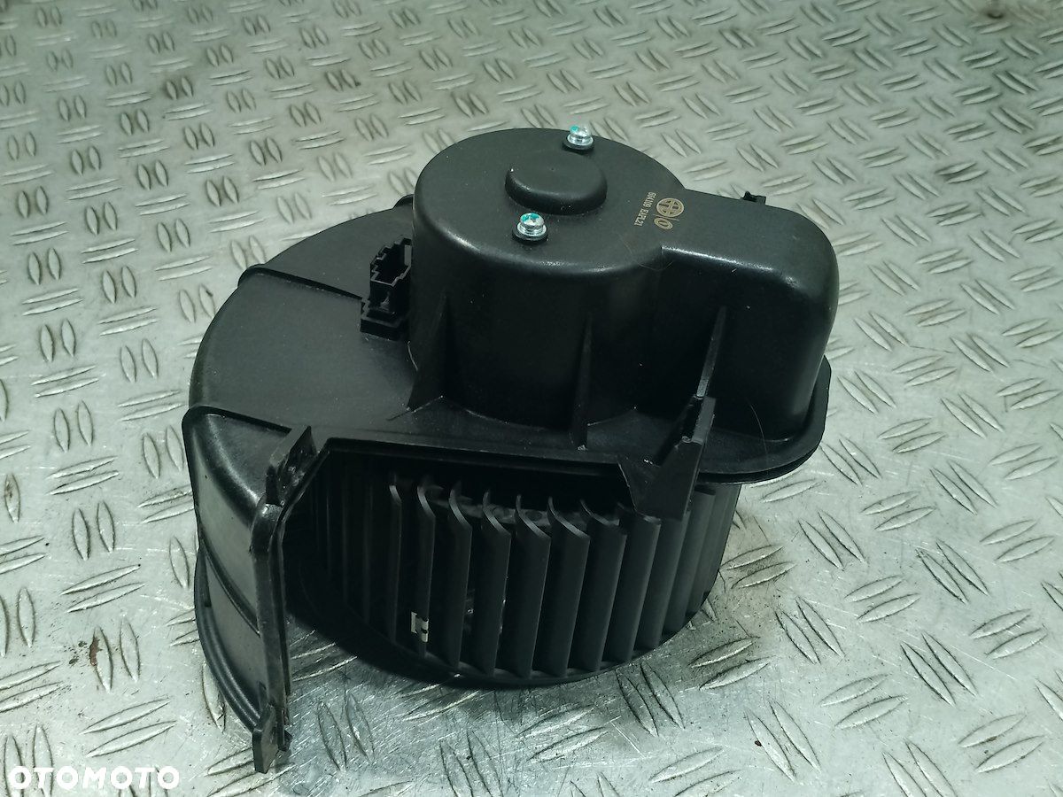 WENTYLATOR NAWIEWU, DMUCHAWA AUDI Q7 (2005-2015) 664109 3.0 TDI - 1