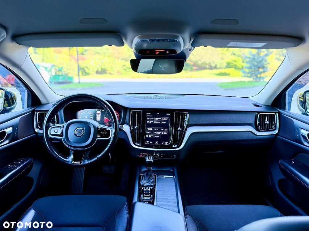Volvo V60 D3 SCR Momentum - 6