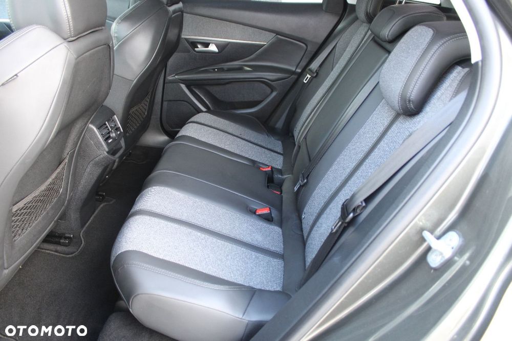 Peugeot 3008 - 22