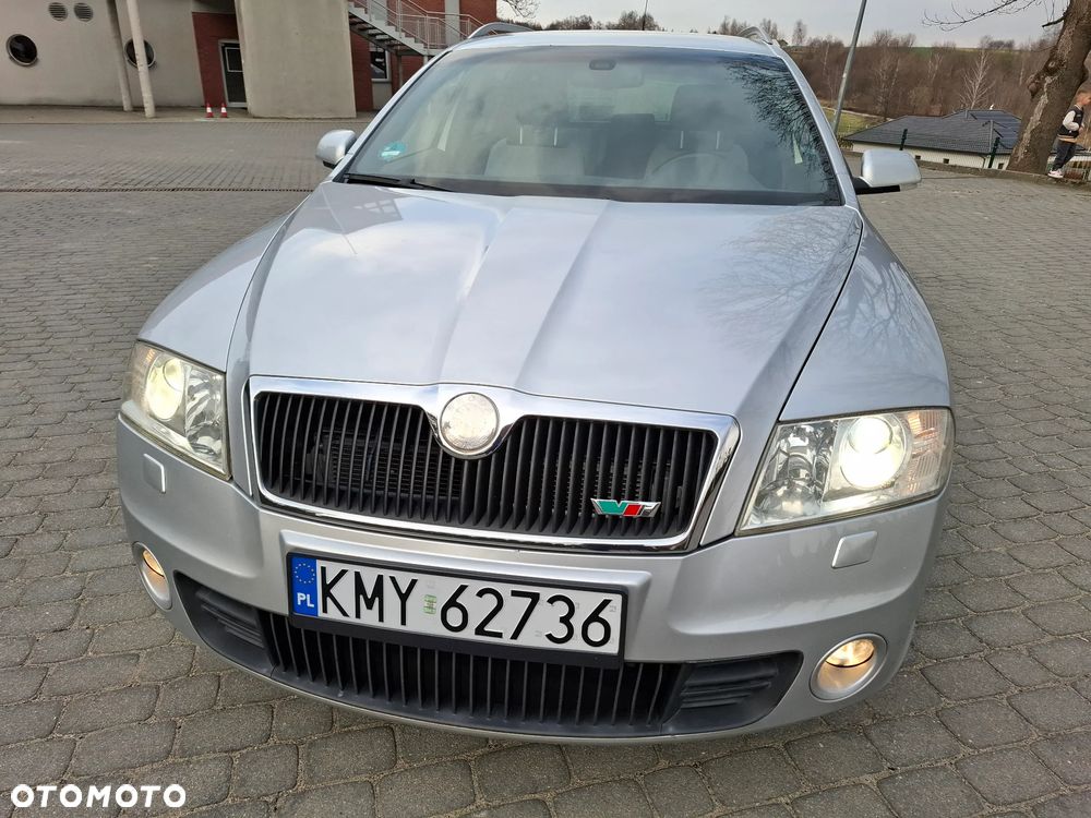 Skoda Octavia 2.0 TDI CR DPF RS - 19