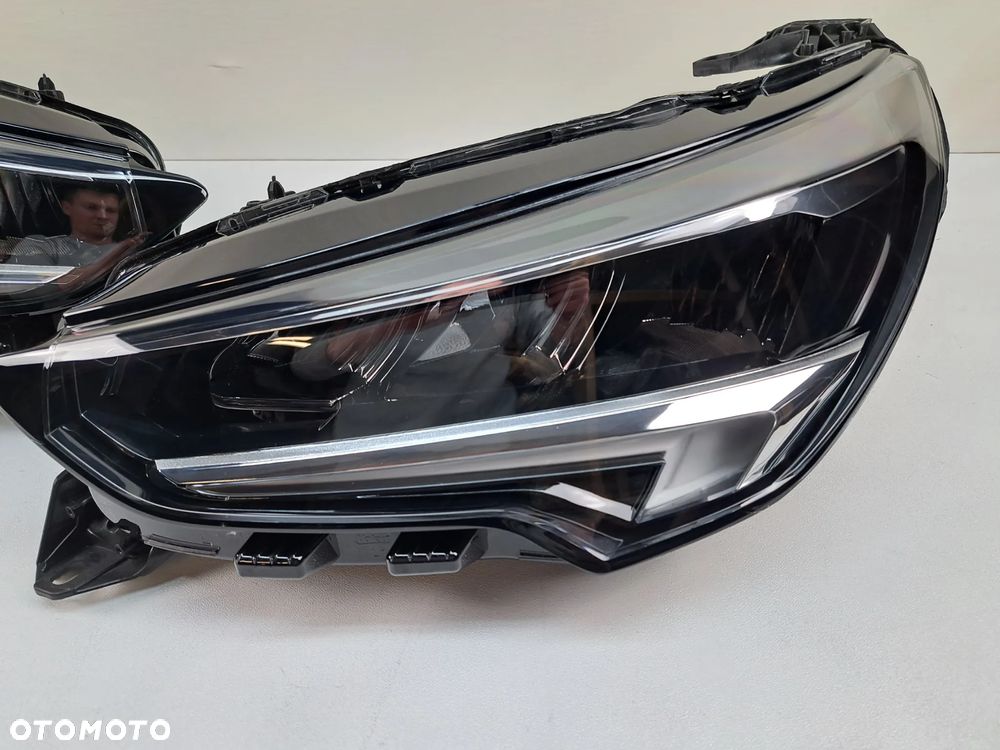 OPEL CORSA F LAMPA PRZOD LEWA I PRAWA STRONA FULL LED - 3