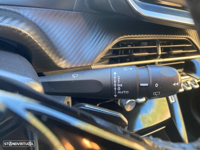 Peugeot 208 1.2 PureTech Allure Pack - 17