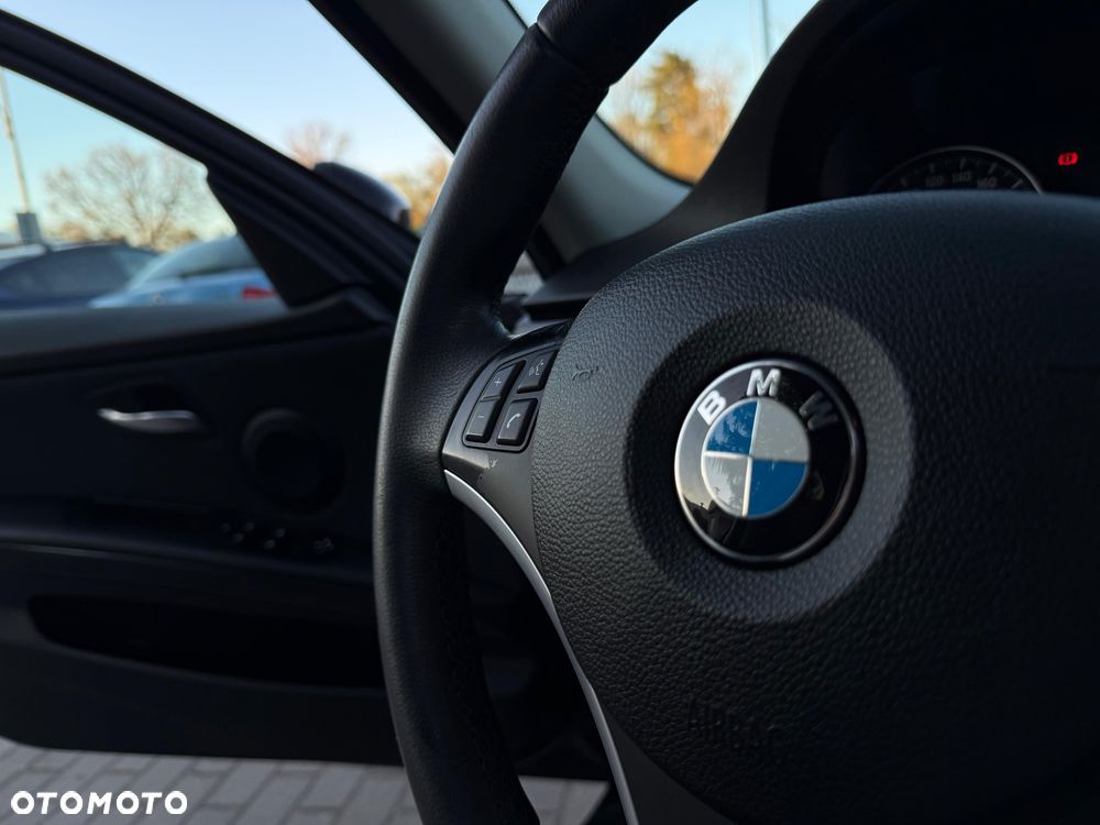 BMW Seria 3 - 31