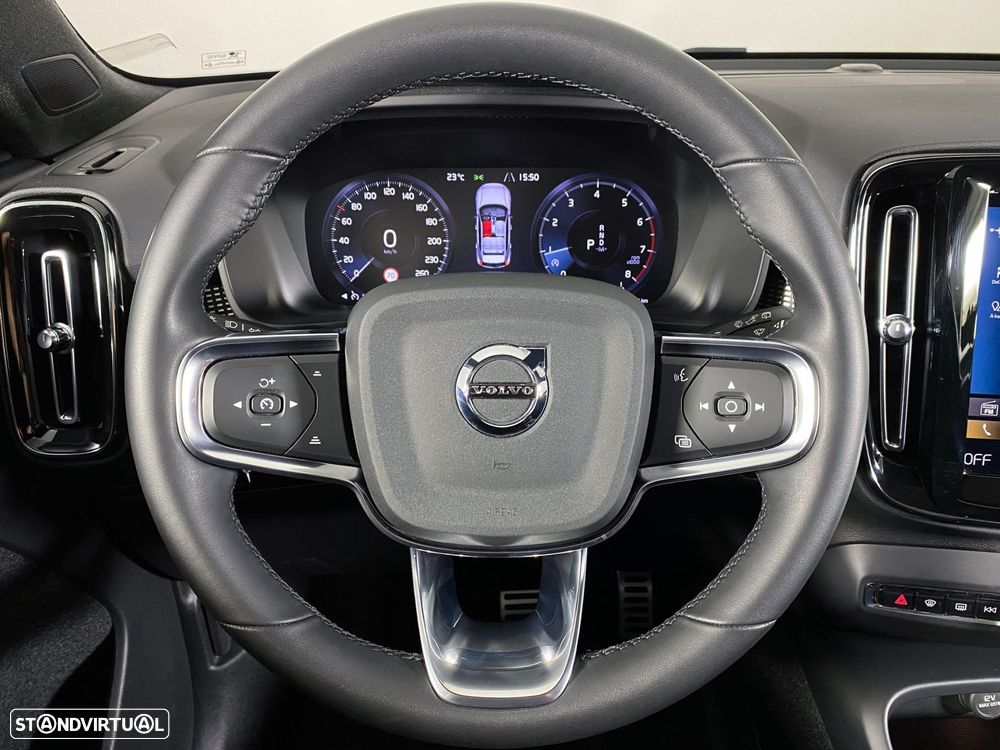 Volvo XC 40 1.5 T3 R-Design Geartronic - 10