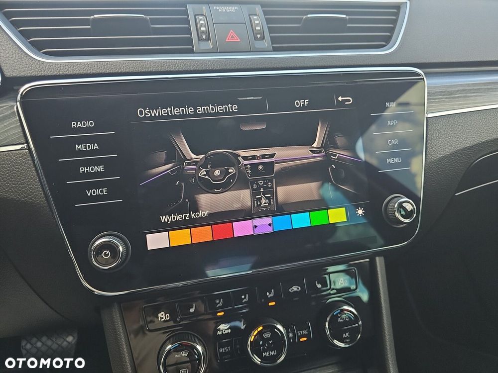 Skoda Superb 2.0 TSI Style DSG - 37