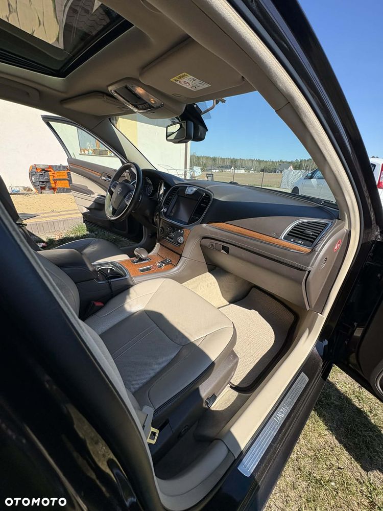 Lancia Thema 3.6 Executive - 12