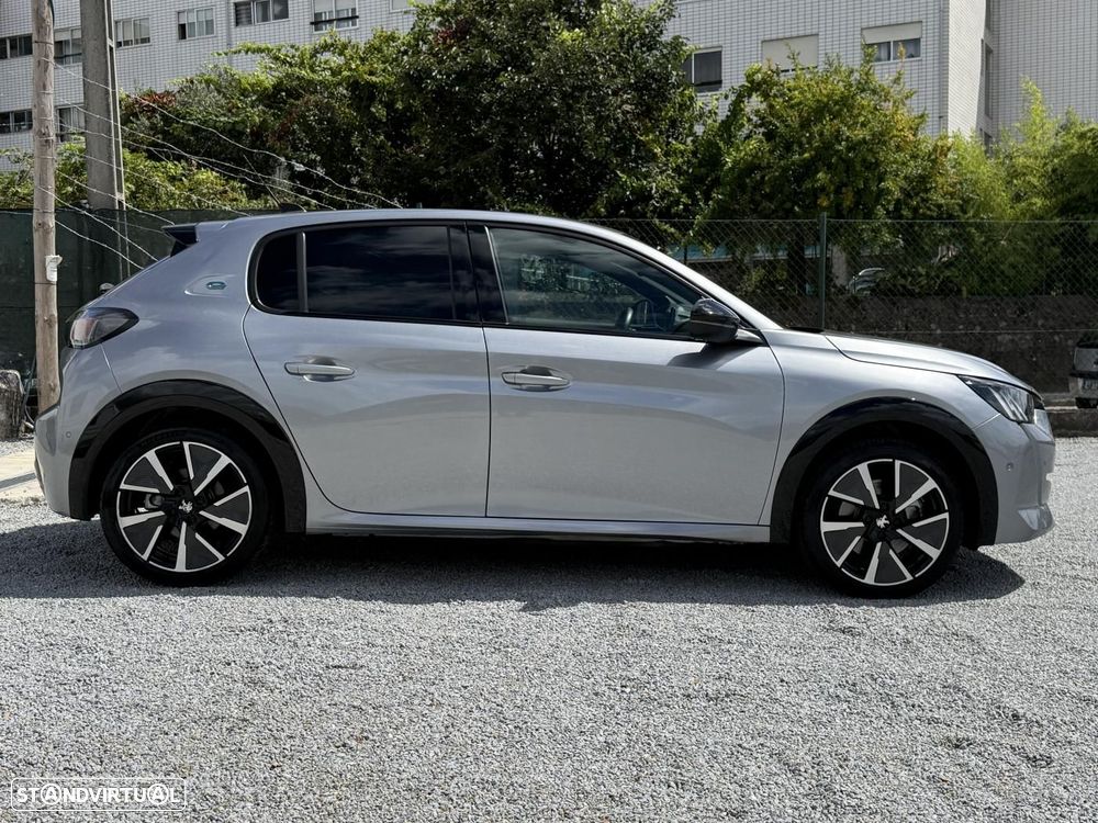 Peugeot e-208 50 kWh GT - 9