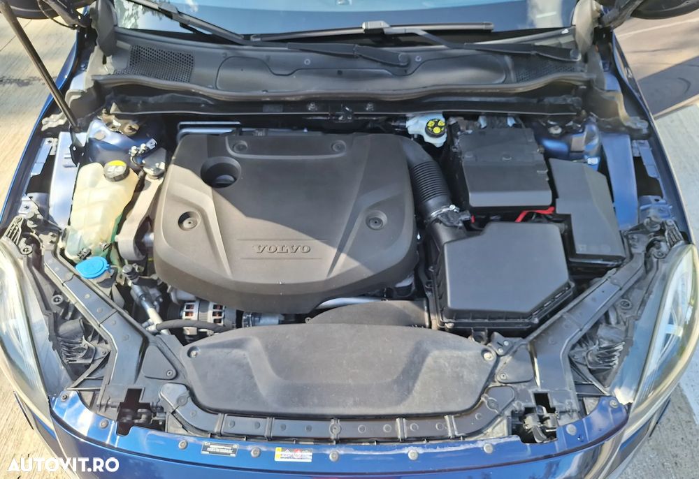 Volvo V40 D2 Ocean Race - 6