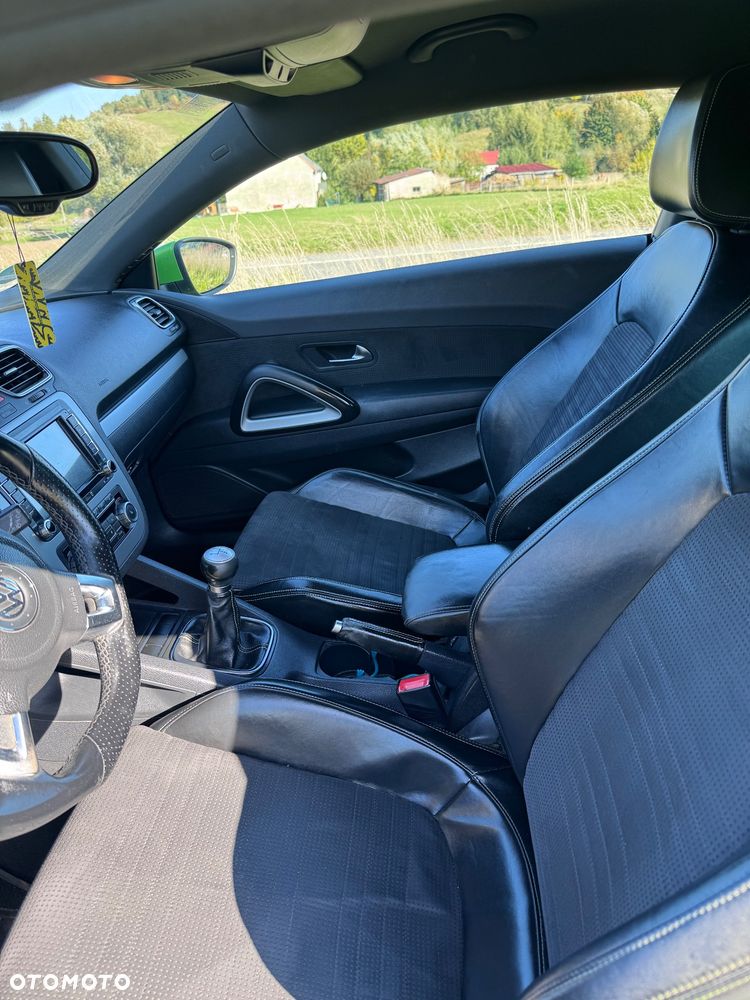 Volkswagen Scirocco 2.0 TDI - 11