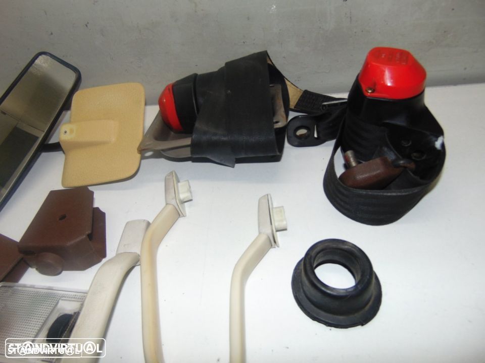 Volvo 244 - várias peças pequenas - 7