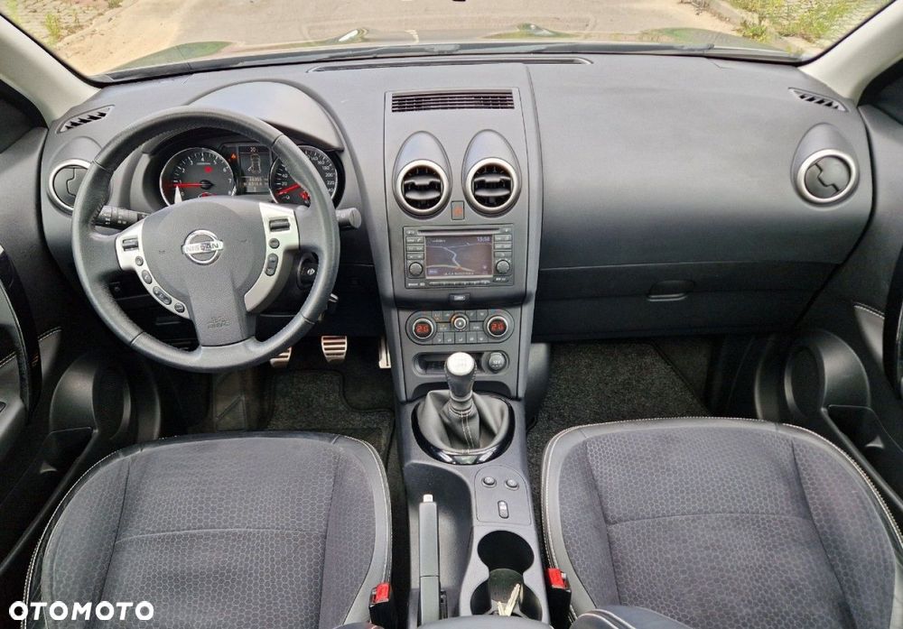 Nissan Qashqai 2.0 360 - 28