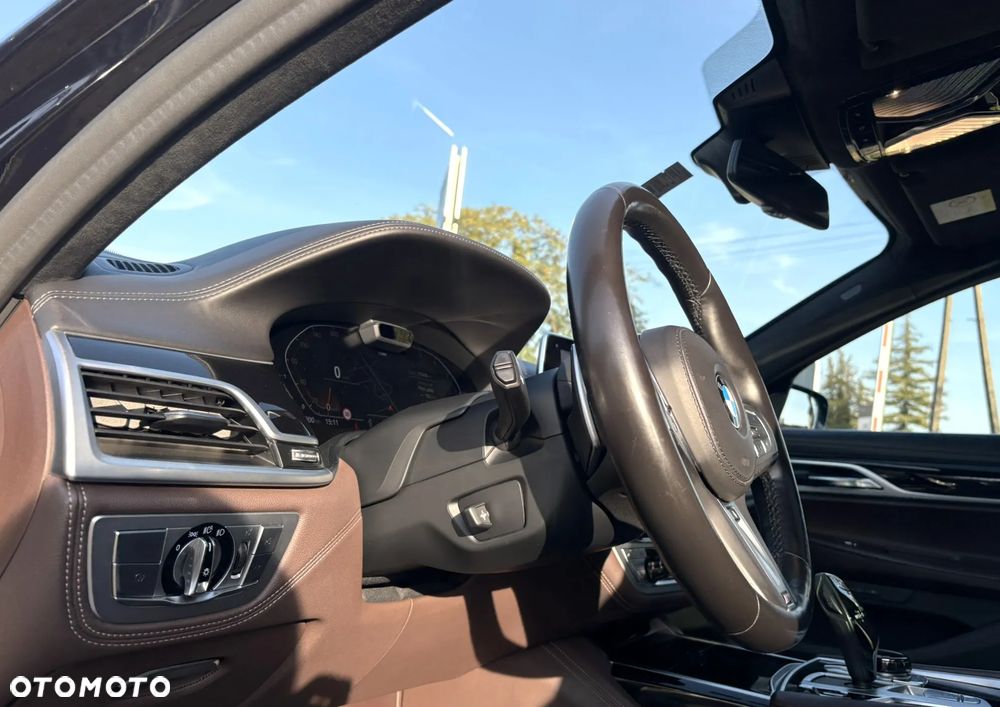 BMW Seria 7 750Ld xDrive sport - 10